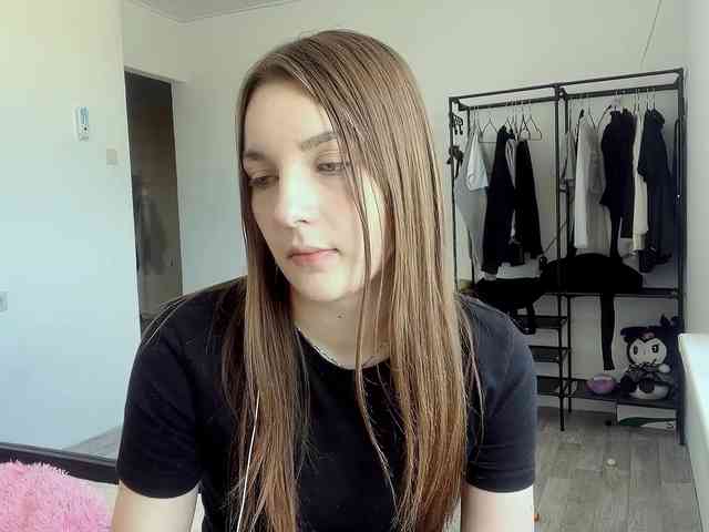 EveliaShimaoka webcam