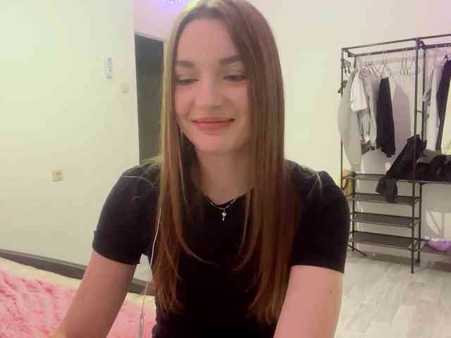 EveliaShimaoka webcam