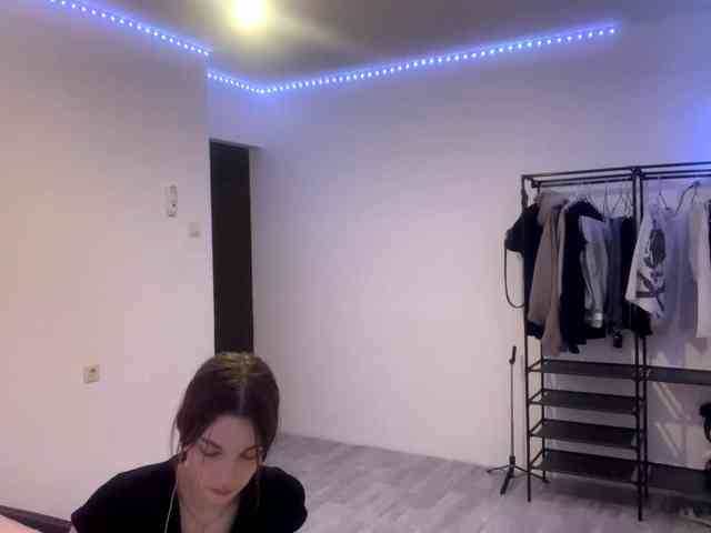 EveliaShimaoka webcam
