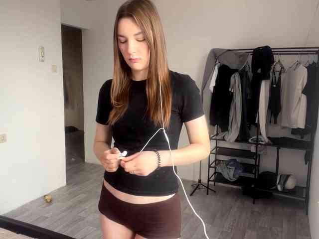 EveliaShimaoka webcam
