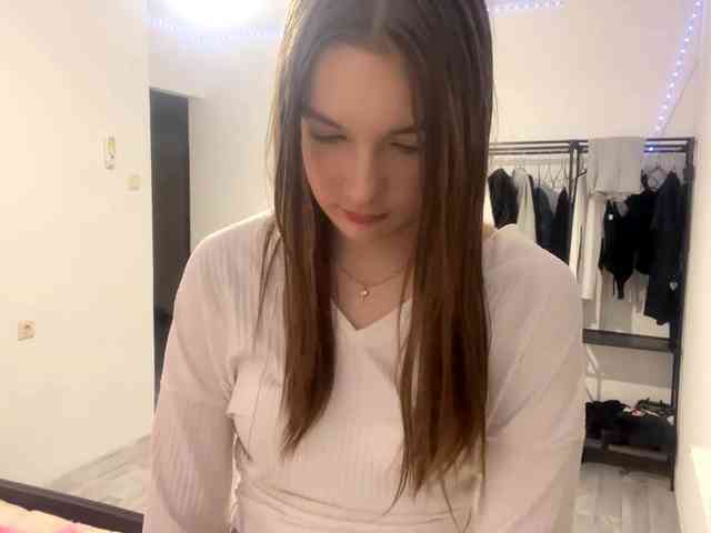EveliaShimaoka webcam
