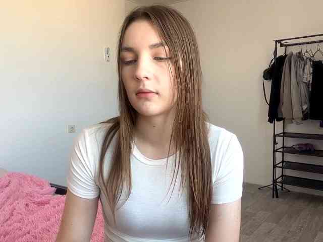 EveliaShimaoka webcam