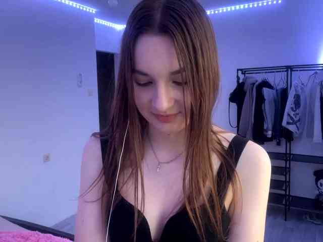 EveliaShimaoka webcam