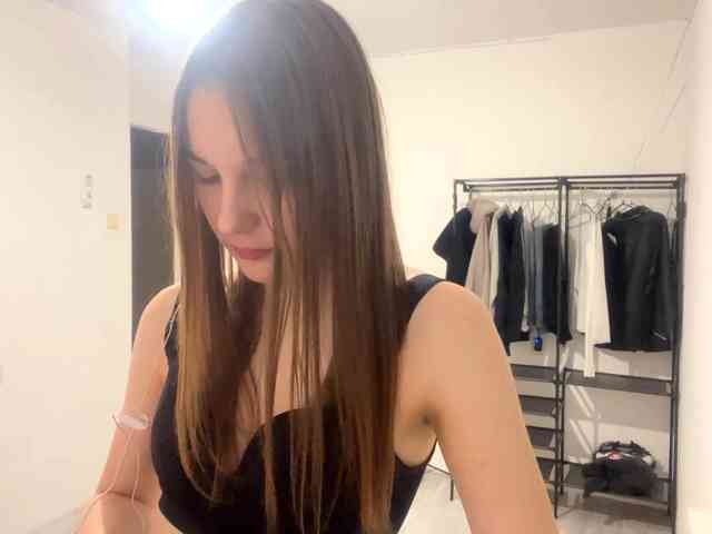 EveliaShimaoka webcam