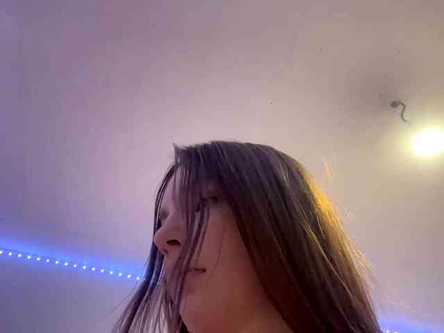 EveliaShimaoka webcam