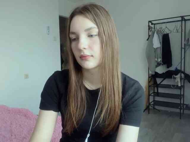 EveliaShimaoka webcam