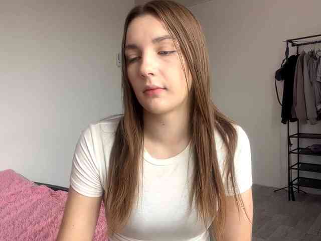 EveliaShimaoka webcam