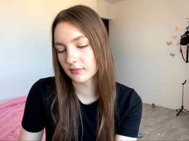 EveliaShimaoka webcam