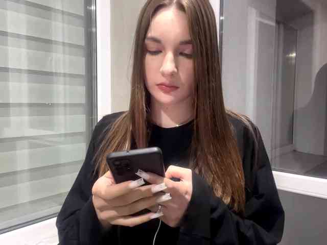 EveliaShimaoka webcam