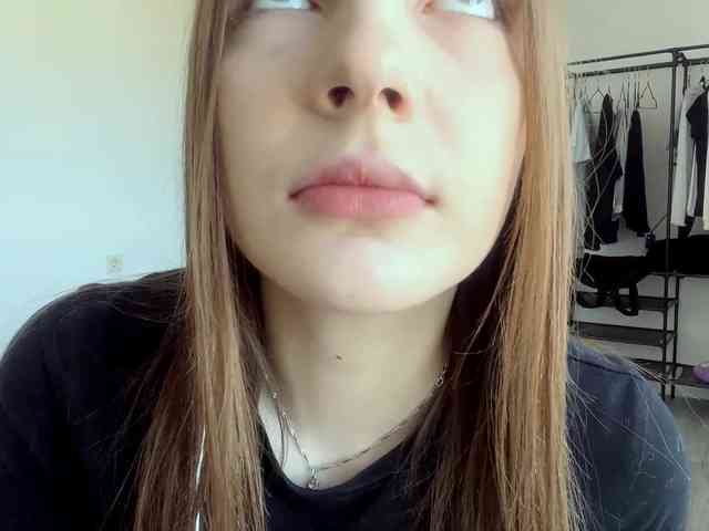 EveliaShimaoka webcam