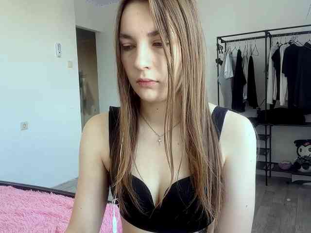 EveliaShimaoka webcam