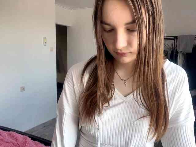 EveliaShimaoka webcam