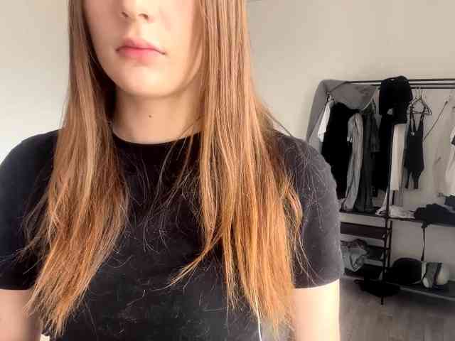 EveliaShimaoka webcam