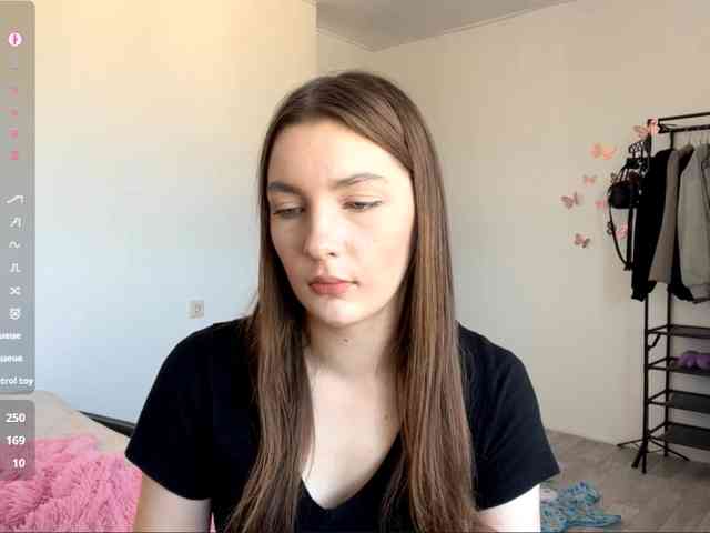 EveliaShimaoka webcam