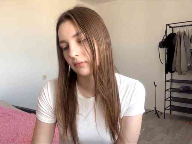 EveliaShimaoka webcam