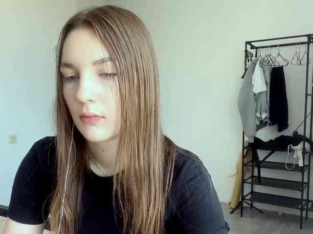 EveliaShimaoka webcam