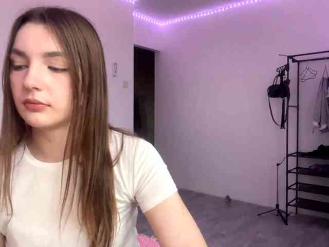 EveliaShimaoka webcam