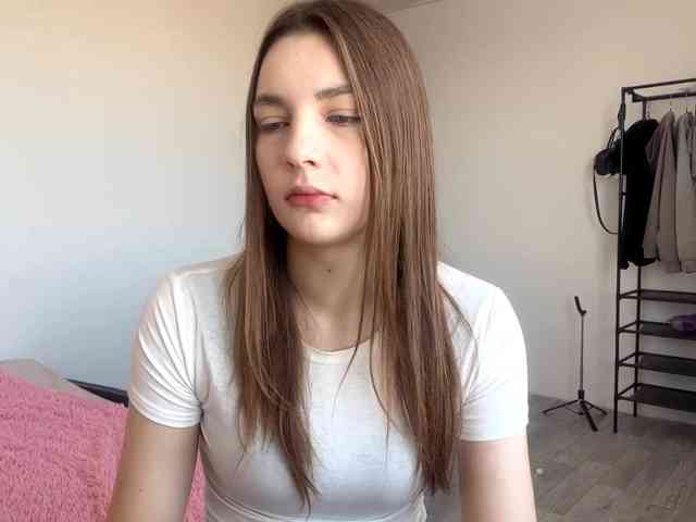 EveliaShimaoka webcam