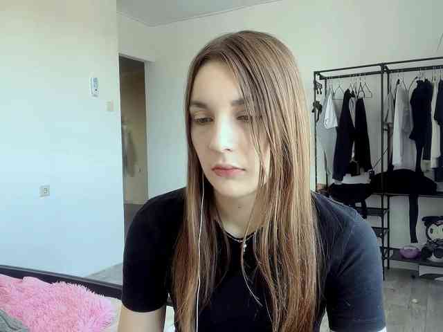 EveliaShimaoka webcam