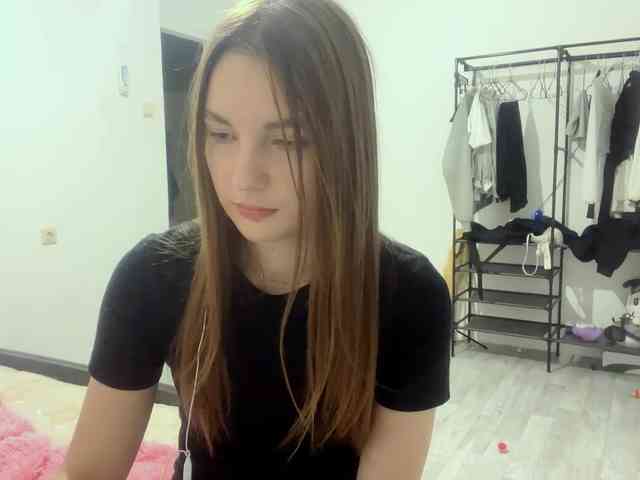 EveliaShimaoka webcam