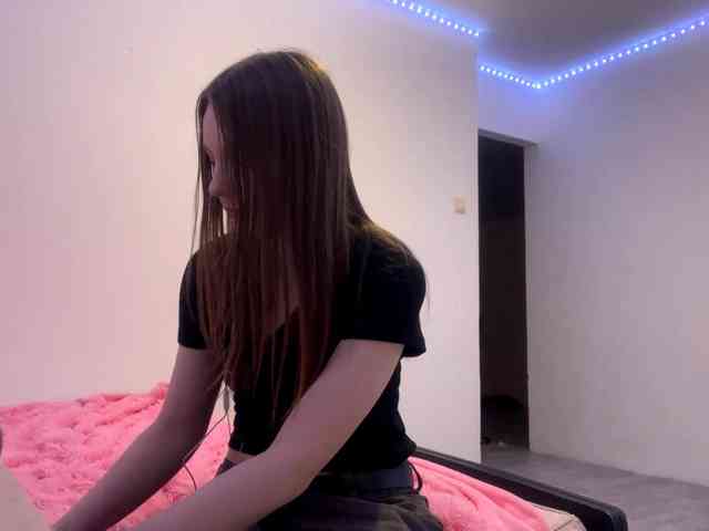 EveliaShimaoka webcam