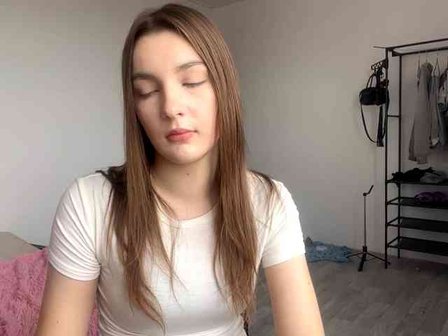 EveliaShimaoka webcam