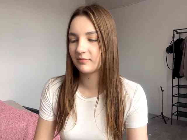 EveliaShimaoka webcam
