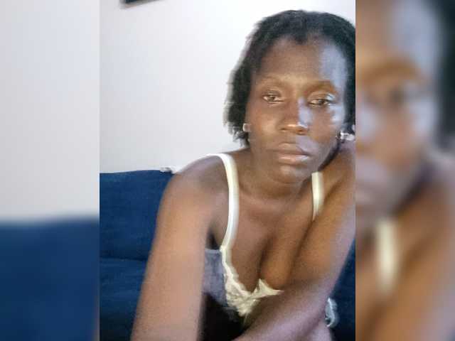 HalimaAnderson live cam on BongaCams