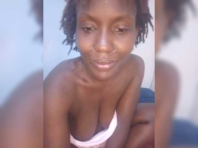 HalimaAnderson live cam on BongaCams