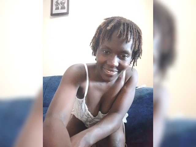 HalimaAnderson live cam on BongaCams