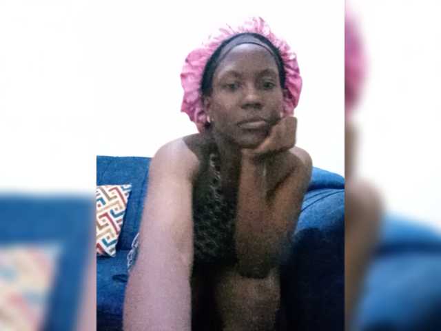 HalimaAnderson live cam on BongaCams