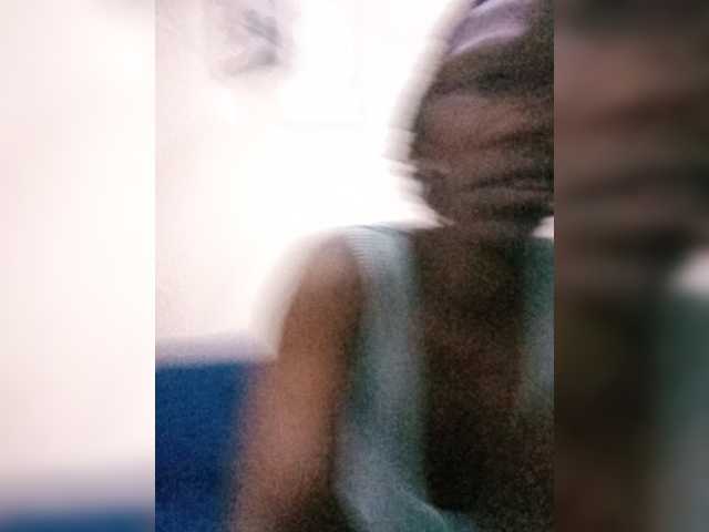 HalimaAnderson live cam on BongaCams