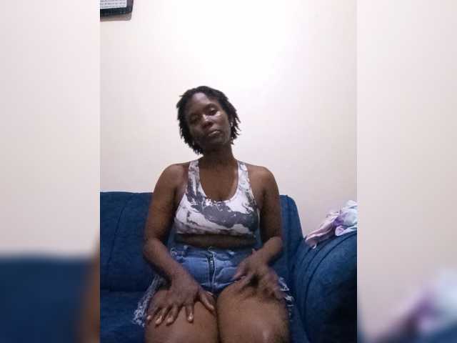 HalimaAnderson live cam on BongaCams
