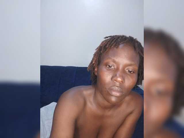 HalimaAnderson live cam preview