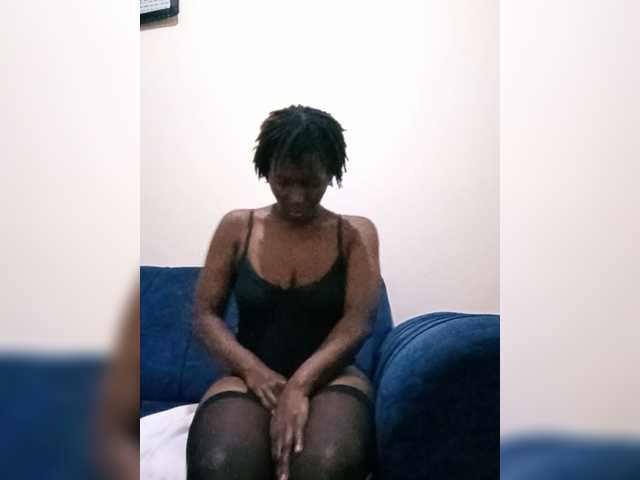 HalimaAnderson live cam on BongaCams