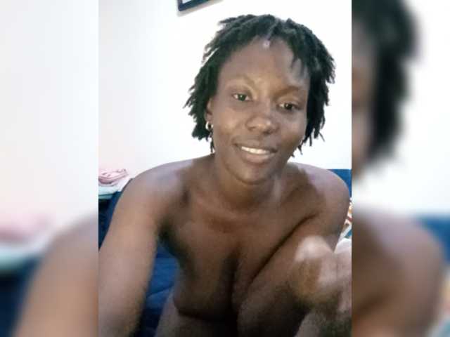 halimaanderson cam belle