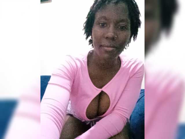 HalimaAnderson live cam on BongaCams