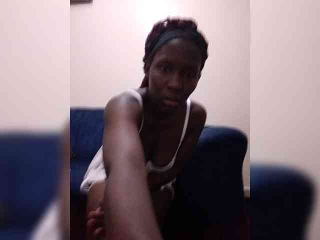 HalimaAnderson webcam