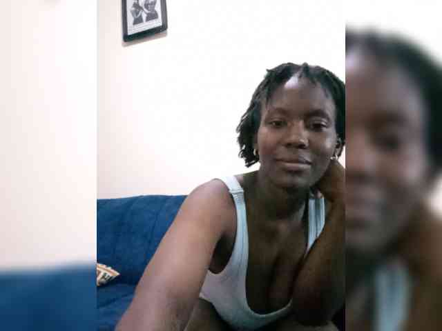 HalimaAnderson webcam