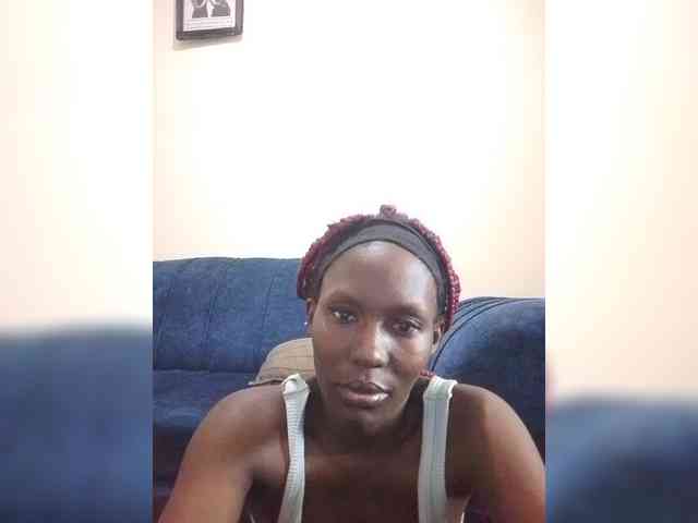 HalimaAnderson webcam