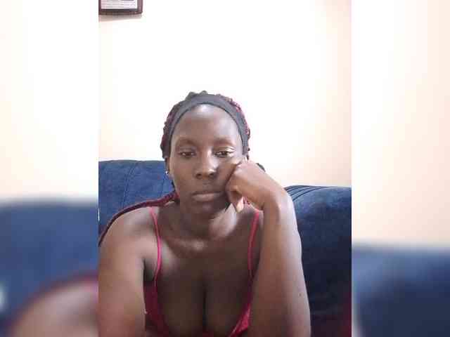 HalimaAnderson webcam
