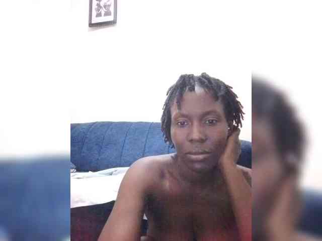 HalimaAnderson webcam