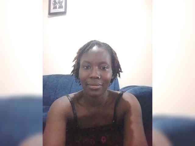 HalimaAnderson webcam