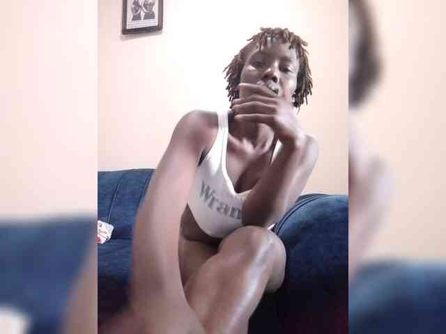 HalimaAnderson webcam