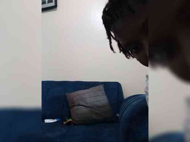 HalimaAnderson webcam