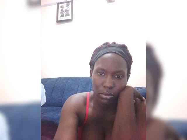 HalimaAnderson webcam