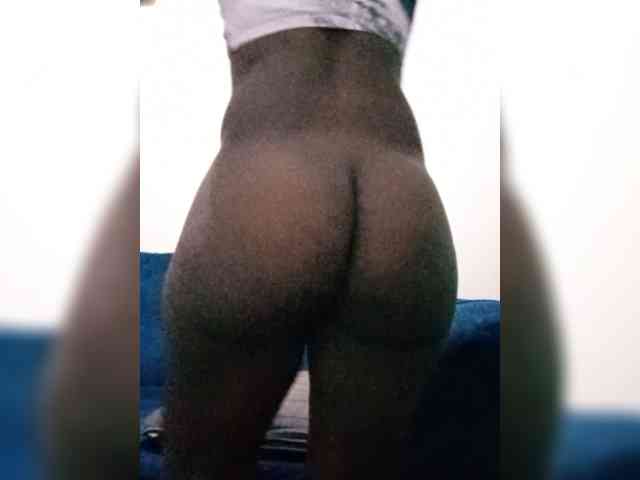 HalimaAnderson webcam