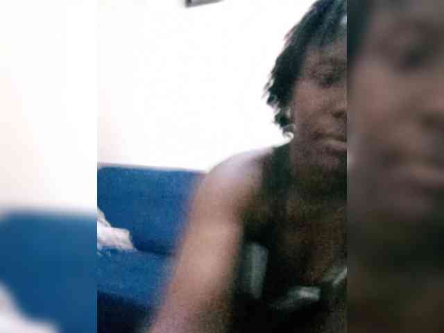 HalimaAnderson webcam
