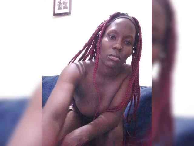 HalimaAnderson webcam