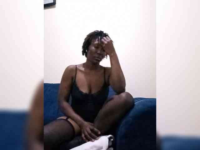 HalimaAnderson webcam